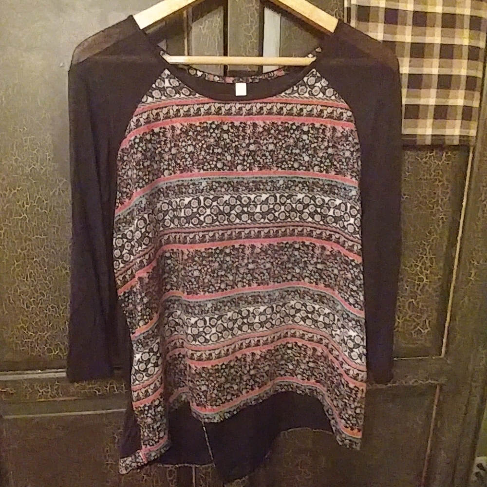 3/4 Sleeve Shirt with Pretty Back